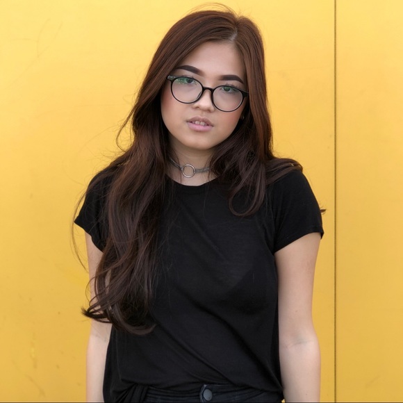 Meet your Posher, Lily - Picture 4 of 4